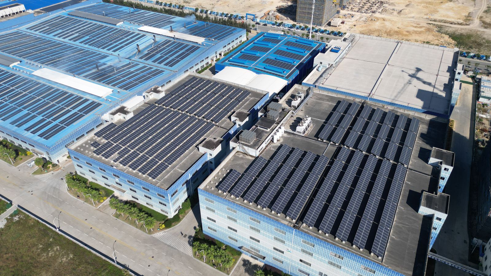 Indonesia launches 100 GW solar programme needing $73 billion by 2029